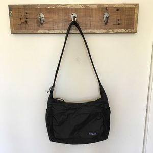 Patagonia Lightweight Travel Courier Bag 15L